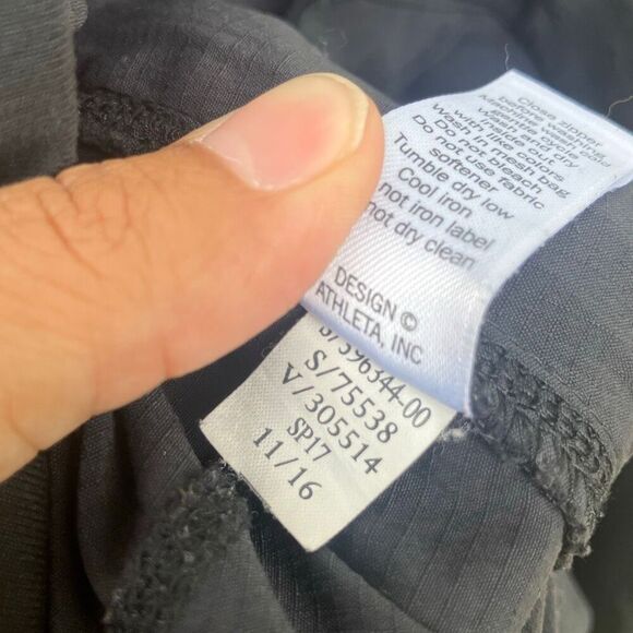 Athleta black gorpcore cargo joggers size 6 #636 - Picture 10 of 12